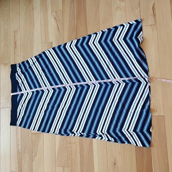 Tommy Hilfiger midi skirt - Picture 4 of 6